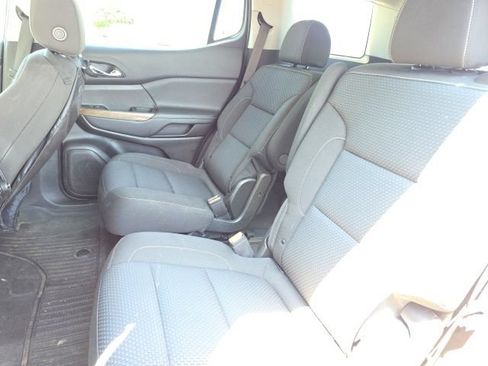 Used 2023 GMC Acadia SLE w/ Elevation Edition FWD image 8