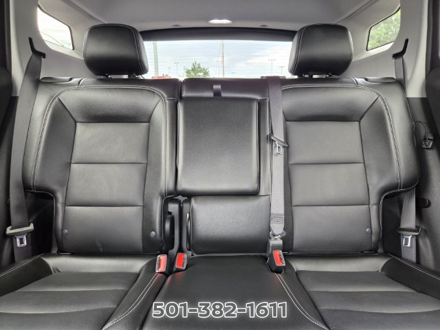 Used 2024 GMC Terrain SLT AWD/4WD image 10