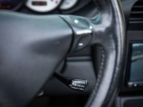 Used 2004 Porsche 911 Carrera 4S image 30