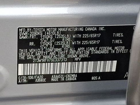 Used 2025 Toyota RAV4 XLE w/ Convenience Package FWD image 27