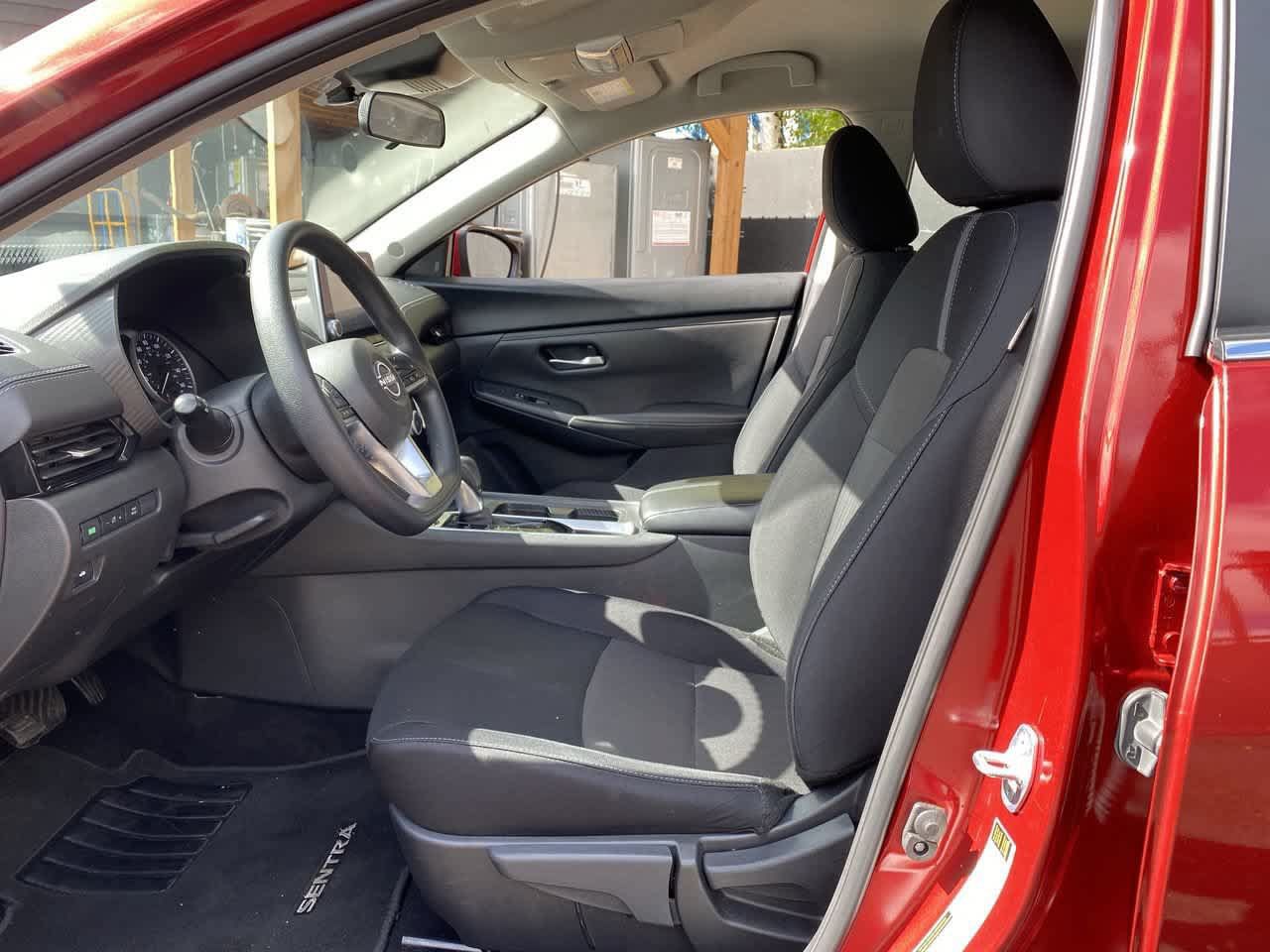 Used 2024 Nissan Sentra SV FWD image 14
