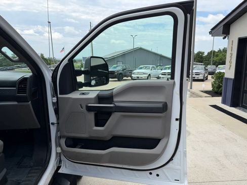 Used 2017 Ford F450 XL w/ Power Equipment Group AWD/4WD image 42