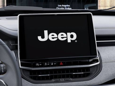 New 2026 Jeep Compass Latitude AWD/4WD image 18