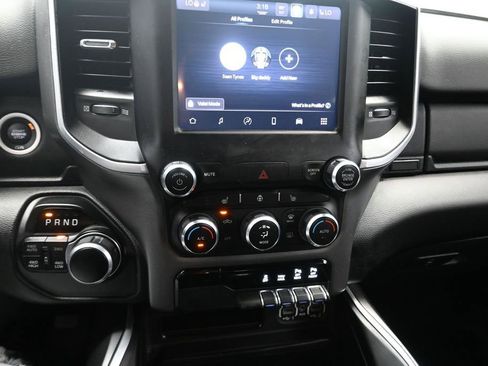 Used 2022 RAM 1500 Big Horn AWD/4WD image 8