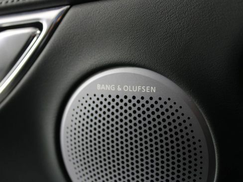 Used 2025 Genesis GV80 3.5T Prestige image 24