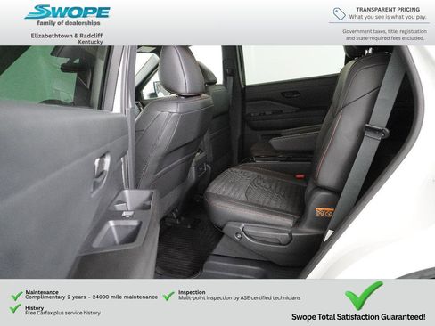 Used 2025 Nissan Pathfinder Rock Creek AWD/4WD image 12