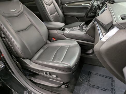 Used 2023 Cadillac XT5 Sportv image 28