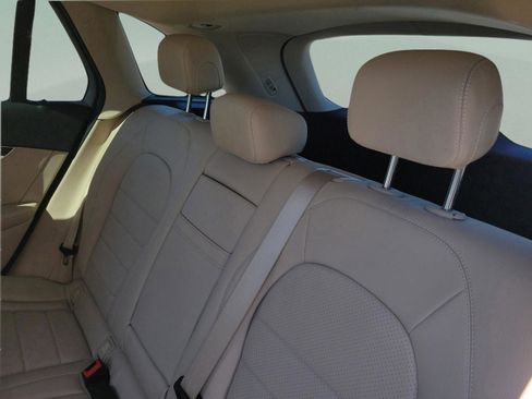 Used 2019 Mercedes-Benz GLC 300 GLC 300 image 9