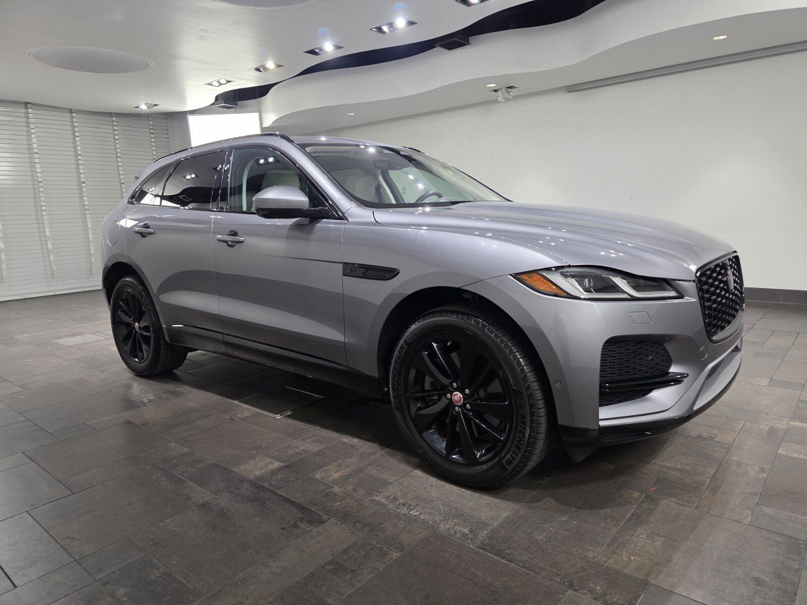 Used 2021 Jaguar F-PACE S AWD/4WD image 26
