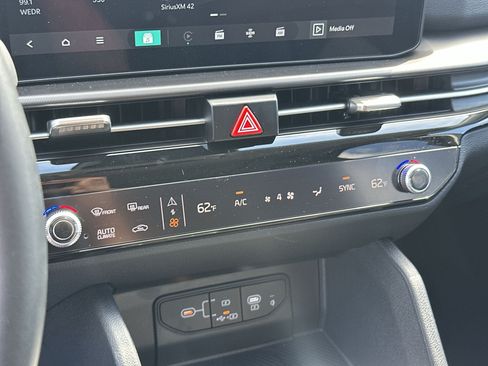 Certified 2026 Kia Sportage SX FWD image 16