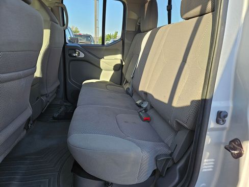 Used 2015 Nissan Frontier SV AWD/4WD image 49