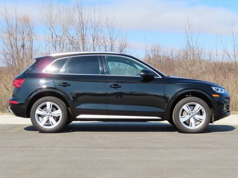 Used 2019 Audi Q5 2.0T Premium Plus image 2