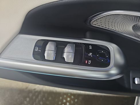 New 2026 Mercedes-Benz E 350 4MATIC Sedan image 29