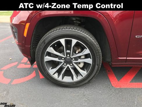 Certified 2023 Jeep Grand Cherokee Overland w/ Luxury Tech Group IV image 9