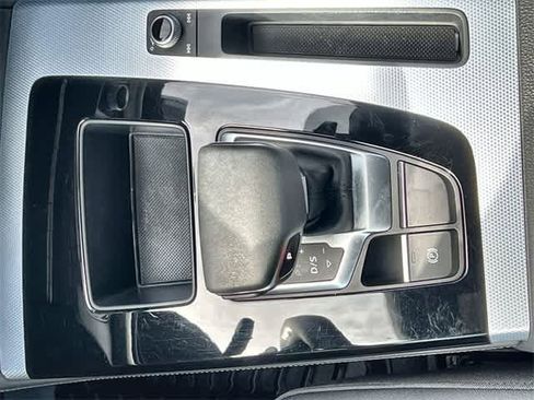 Used 2024 Audi Q5 2.0T Premium Plus image 16