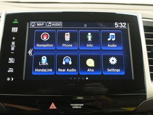 Used 2016 Honda Pilot Touring image 18