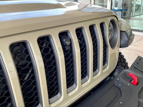 Used 2020 Jeep Gladiator Rubicon image 32