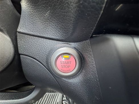 Used 2019 Nissan Sentra SV image 25