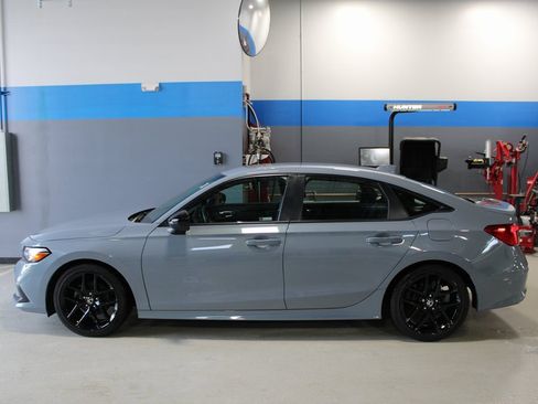 Used 2024 Honda Civic Sport image 18