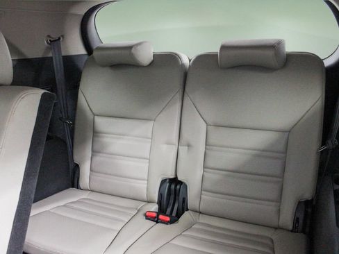 Used 2017 Kia Sorento EX w/ EX V6 Premium Package FWD image 30
