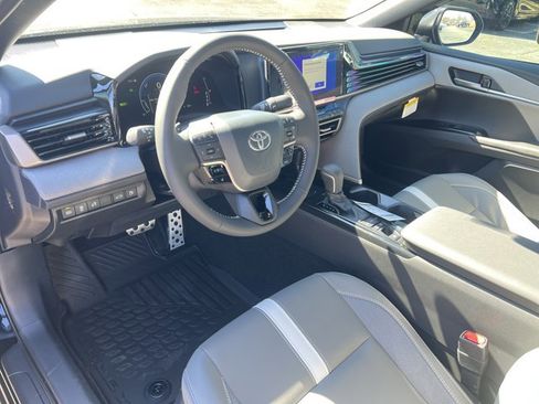 New 2026 Toyota Camry SE image 3