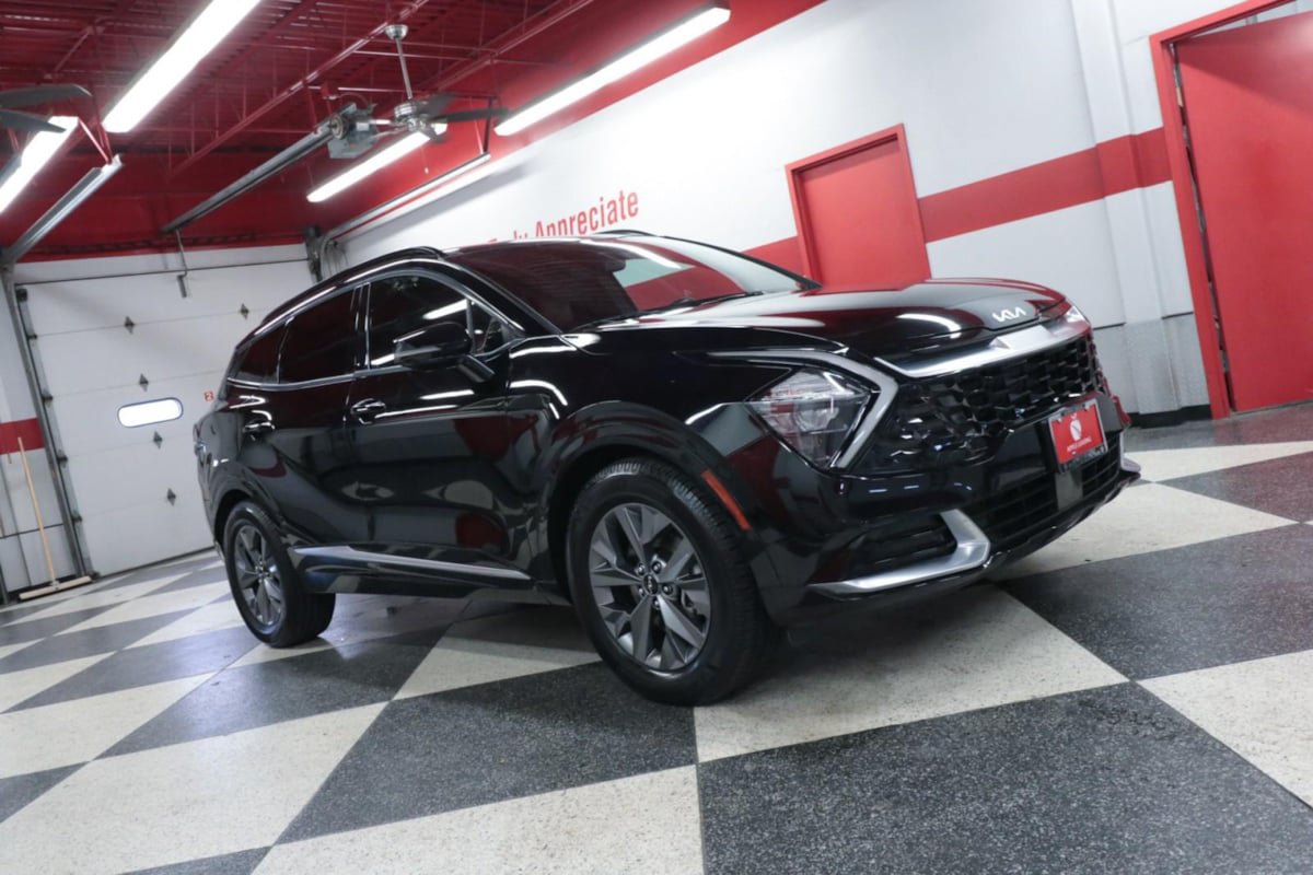 Used 2023 Kia Sportage SX FWD image 3