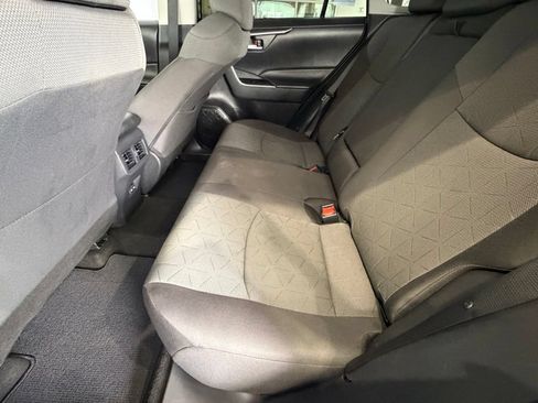 Certified 2023 Toyota RAV4 XLE FWD image 34