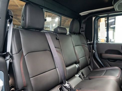 New 2026 Jeep Gladiator Rubicon image 32