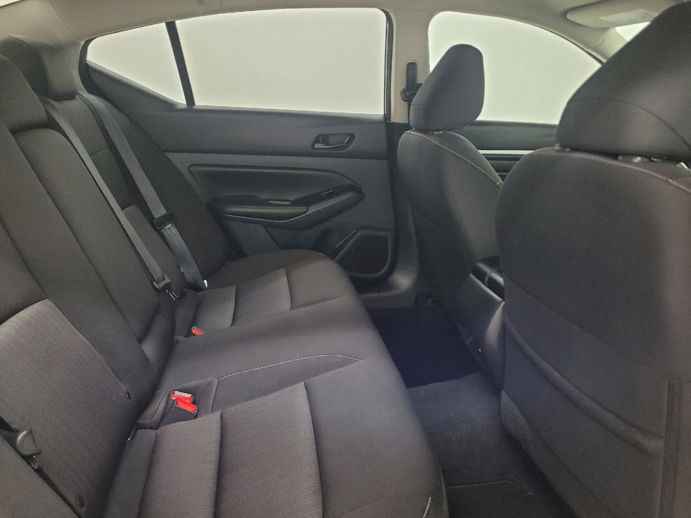 Used 2023 Nissan Altima 2.5 SV w/ SV Premium Package FWD image 19