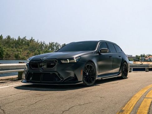 Used 2026 BMW M5 Touring w/ M Driver's Package image 5