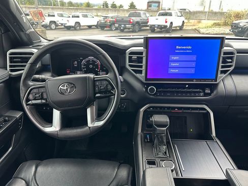 Used 2023 Toyota Tundra Platinum AWD/4WD image 15