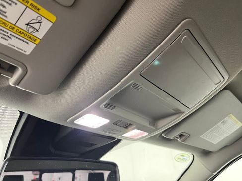 Used 2024 Ford Ranger Lariat w/ FX4 Off-Road Package image 25