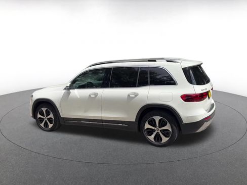 Used 2025 Mercedes-Benz GLB 250 image 10