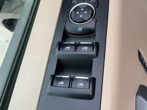 Used 2015 Ford F150 XLT w/ Equipment Group 301A Mid image 24