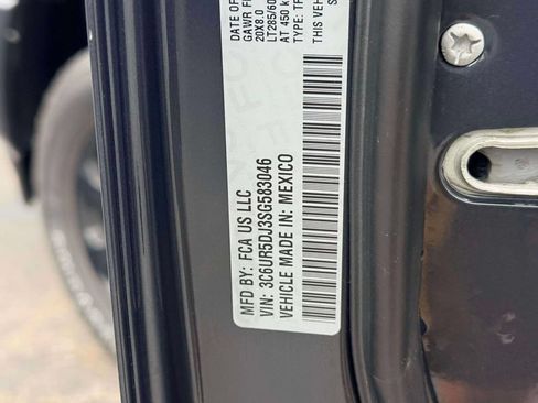 Used 2025 RAM 2500 Big Horn AWD/4WD image 17
