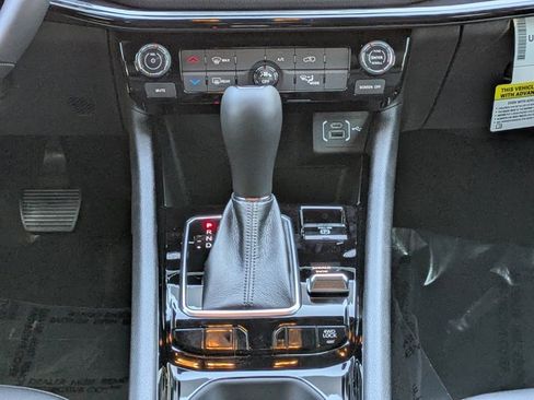 New 2026 Jeep Compass Latitude image 19