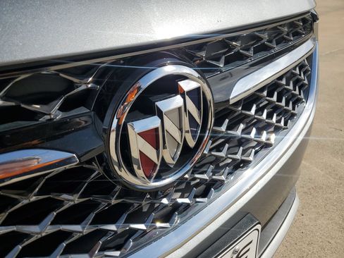 Used 2023 Buick Envision Avenir AWD/4WD image 38