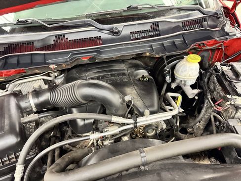 Used 2019 RAM 1500 Big Horn image 29