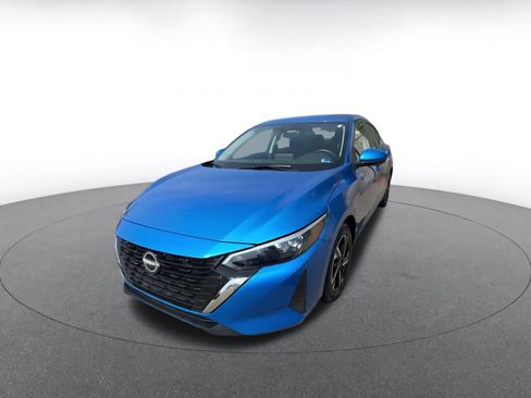 Used 2025 Nissan Sentra SV image 7