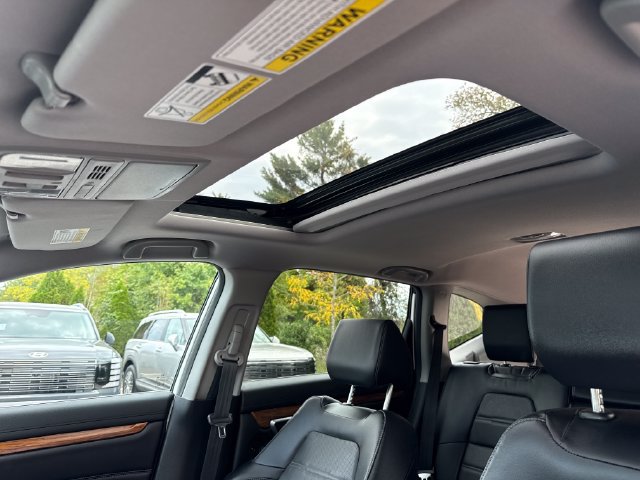 Used 2018 Honda CR-V Touring image 21