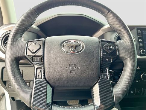 Used 2023 Toyota Tacoma 4x4 Double Cab image 11