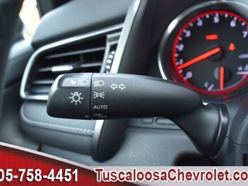 Used 2020 Toyota Camry XSE image 29