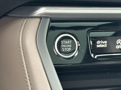 New 2025 Audi Q5 Prestige image 23