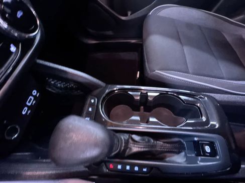 Used 2021 Chevrolet TrailBlazer LT w/ Convenience Package image 28