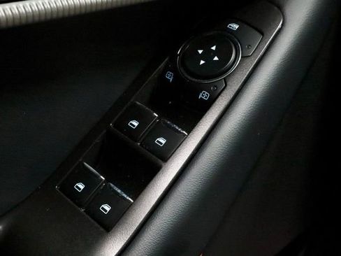 Used 2025 Ford Explorer ST-Line w/ ST-Line Street Pack image 25