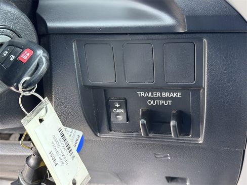 Used 2020 Toyota Tundra SR5 image 18