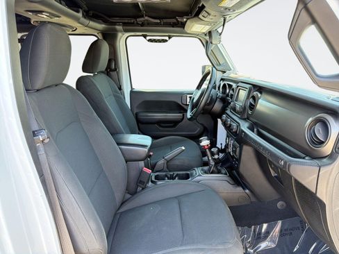 Used 2018 Jeep Wrangler Unlimited Sport S AWD/4WD image 28