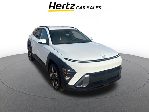 Used 2025 Hyundai Kona SEL image 1