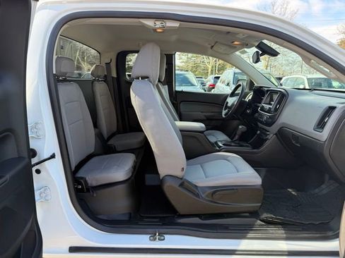 Used 2016 Chevrolet Colorado W/T w/ WT Convenience Package image 28