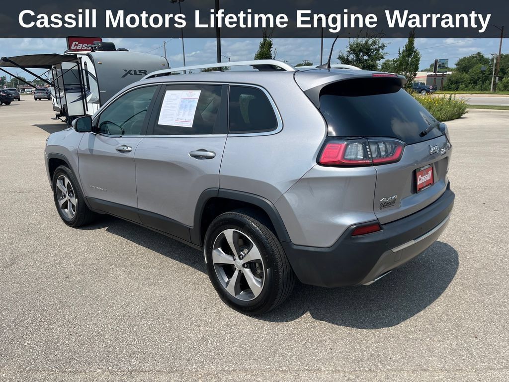 Used 2019 Jeep Cherokee Limited AWD/4WD image 3